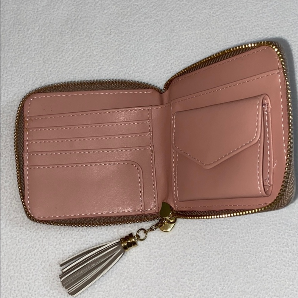 Grey wallet - Picture 2 of 2